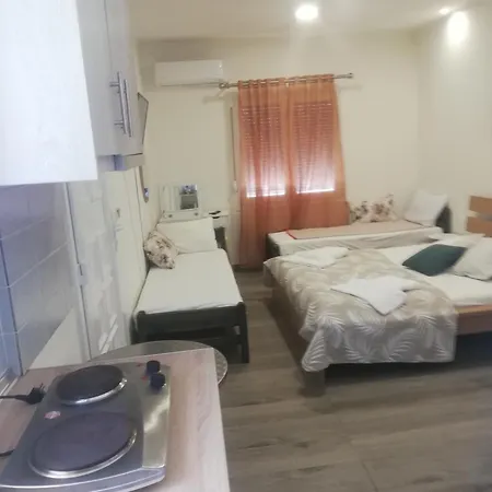 House בית כפרי